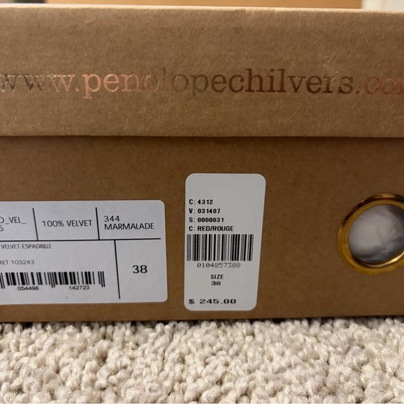 BNWT- Penelope Chilvers velvet espadrilles - Picture 2 of 6